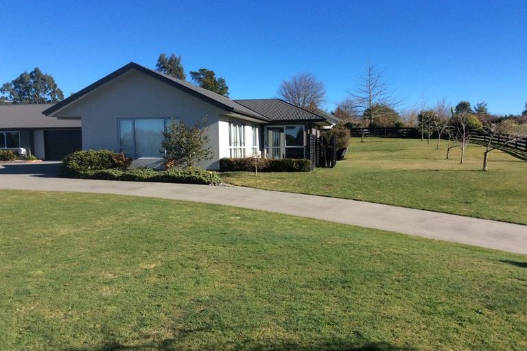Photo of property in 7 Loch Views Road, Acacia Bay, Taupo, 3385