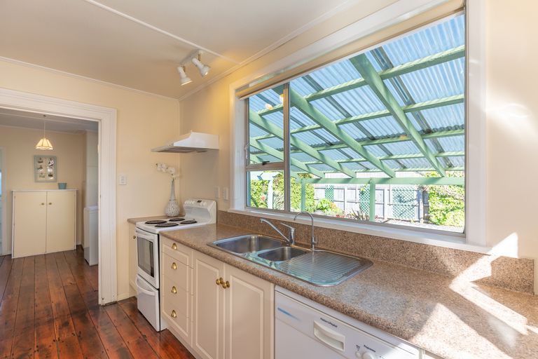 Photo of property in 2 Tasman Street, The Wood, Nelson, 7010