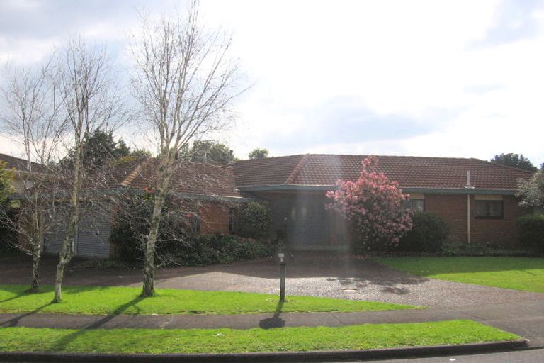 Photo of property in 28 Deodar Place, Totara Heights, Auckland, 2105