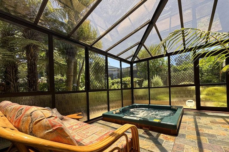 Photo of property in 89a Hebron Road, Waiake, Auckland, 0630