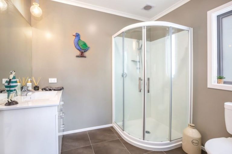 Photo of property in 16 Bluejacket Place, Whitby, Porirua, 5024