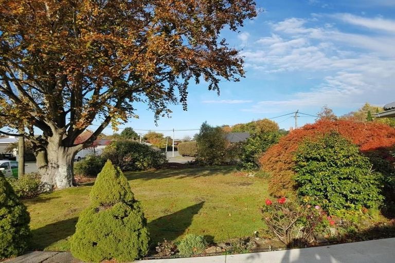 Photo of property in 46 Gleneagles Terrace, Ilam, Christchurch, 8053