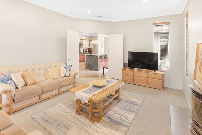 Photo of property in 11 Carisbrook Place, Rototuna North, Hamilton, 3210