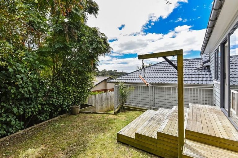 Photo of property in 24 Coralsea Way, Arkles Bay, Whangaparaoa, 0932