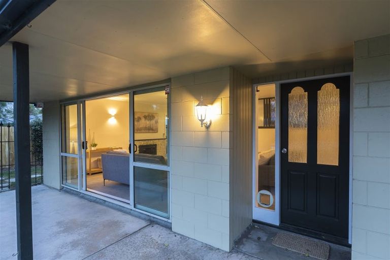 Photo of property in 9c Quinton Place, Bishopdale, Christchurch, 8053