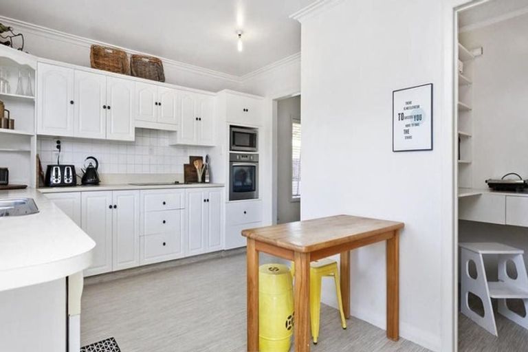 Photo of property in 162 Victoria Street, Cambridge, 3434