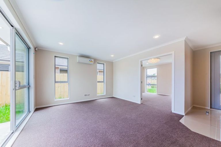 Photo of property in 16 Wellfield Drive, Papakura, 2110