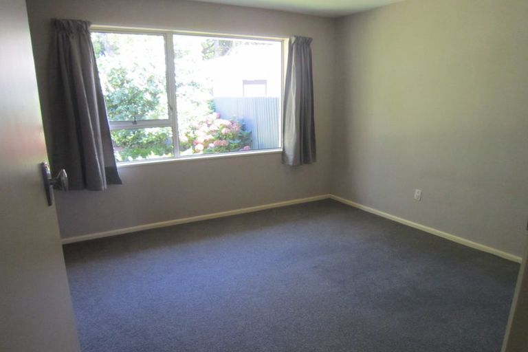 Photo of property in 2/9 Archdall Place, Avonhead, Christchurch, 8042