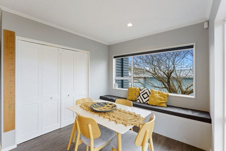 Photo of property in 33 Margaret Road, Raumati Beach, Paraparaumu, 5032