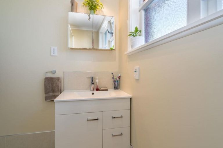 Photo of property in 2 Ballantyne Street, Waverley, Dunedin, 9013