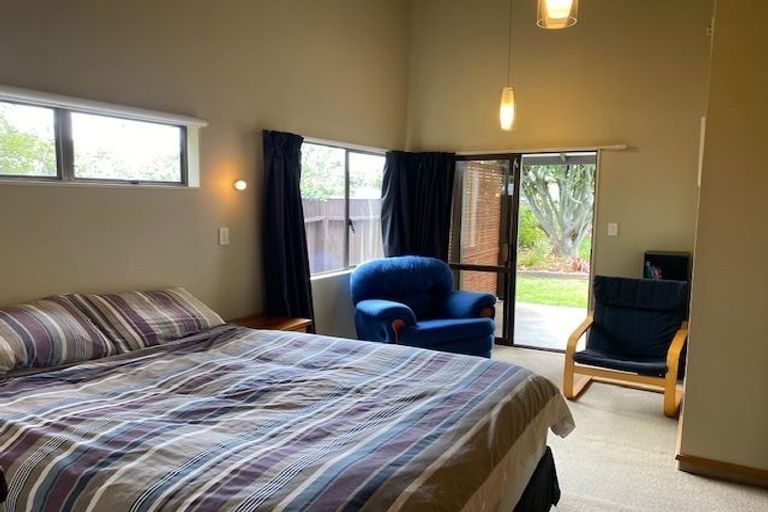 Photo of property in 35 Donegal Crescent, Tamatea, Napier, 4112