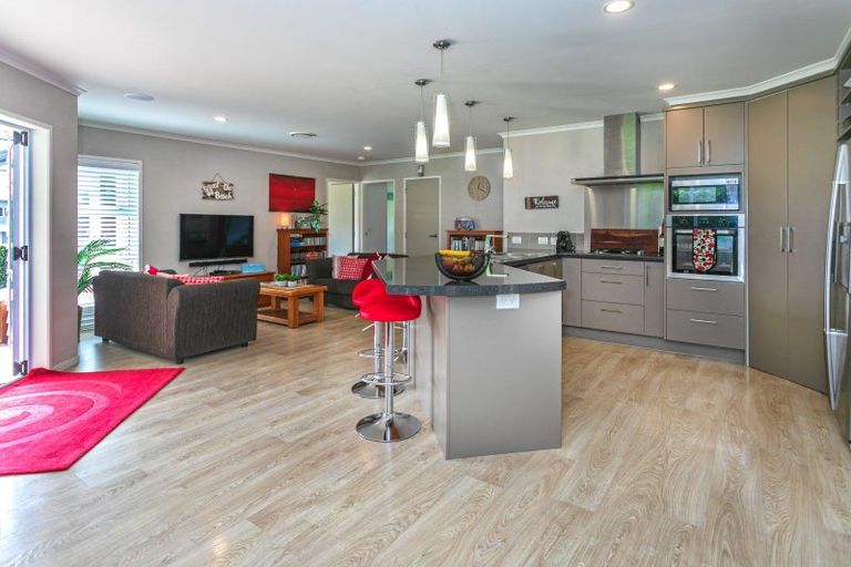 Photo of property in 6 Pa Road, Hahei, Whitianga, 3591