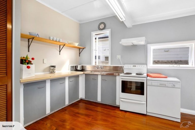 Photo of property in 7 Huia Street, Petone, Lower Hutt, 5012