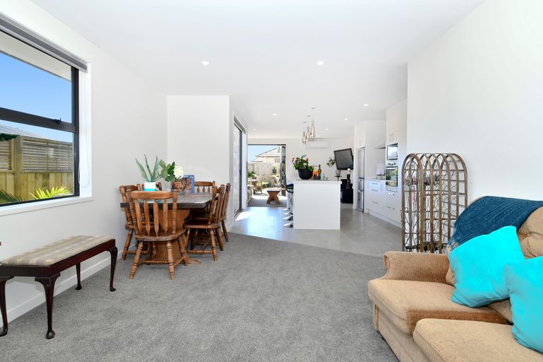 Photo of property in 7 Piata Street, Papamoa Beach, Papamoa, 3118