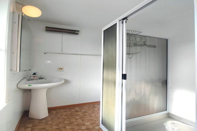 Photo of property in 113 Forrest Hill Road, Forrest Hill, Auckland, 0620