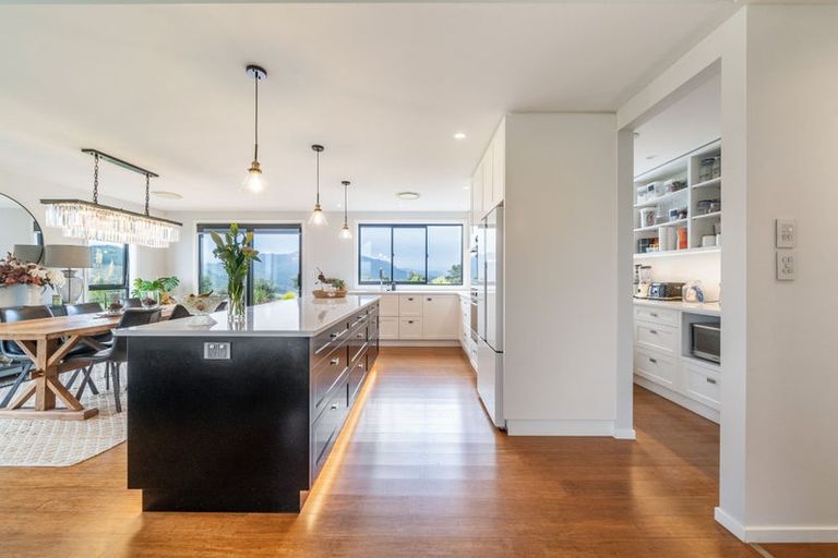 Photo of property in 49 Crest Road, Akatarawa, Upper Hutt, 5372