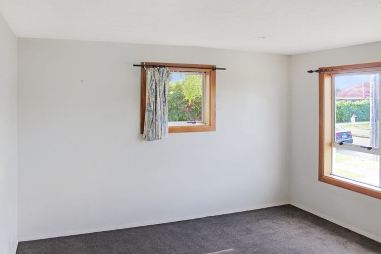 Photo of property in 65 Appleby Crescent, Burnside, Christchurch, 8053