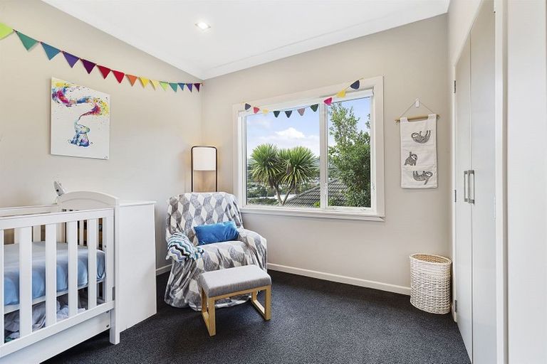 Photo of property in 9 The Drive, Tawa, Wellington, 5028