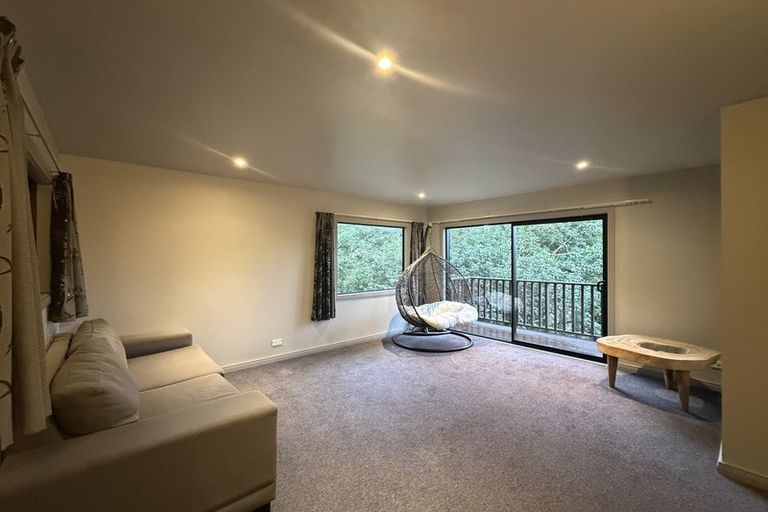 Photo of property in 40 Hiwihau Place, Glenfield, Auckland, 0629