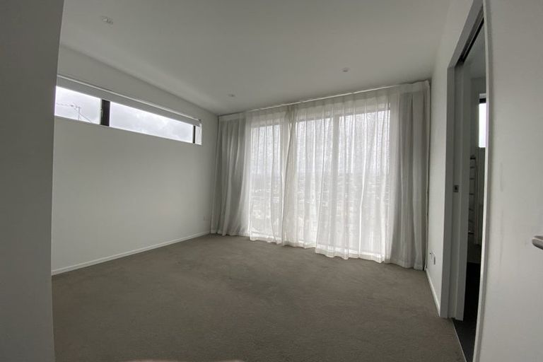 Photo of property in 24/104 Maupuia Road, Maupuia, Wellington, 6022