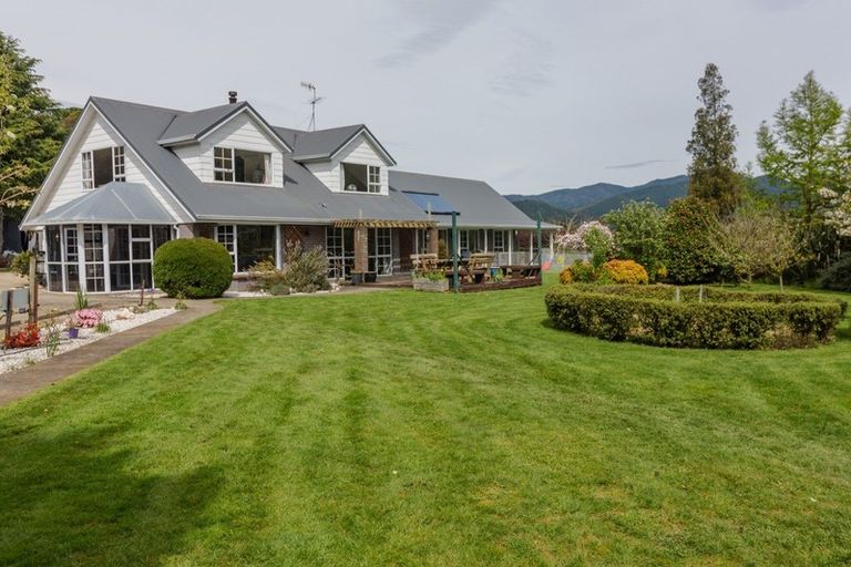 Photo of property in 30 Freeths Road, Koromiko, Blenheim, 7273