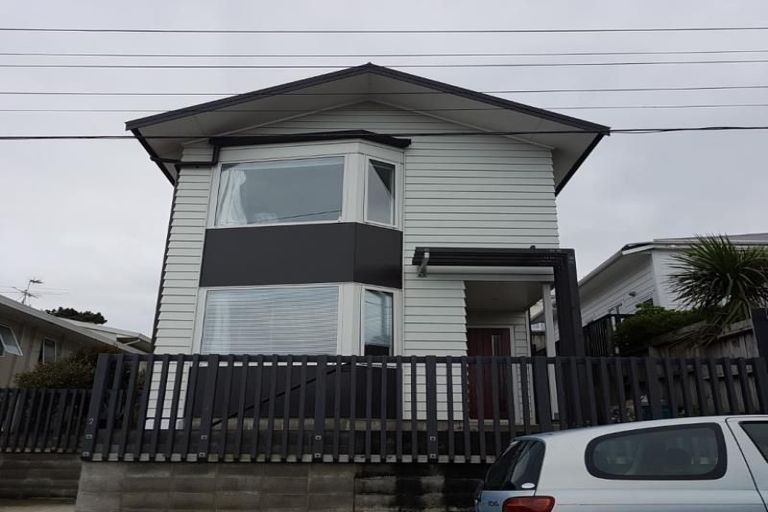 Photo of property in 2 Palm Grove, Berhampore, Wellington, 6023