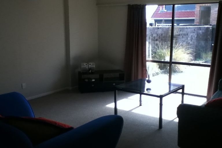 Photo of property in 11 Nimrod Place, Half Moon Bay, Auckland, 2012