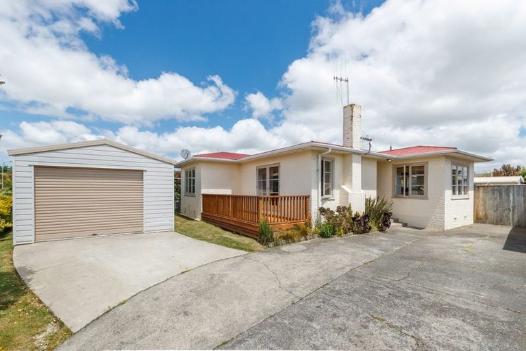 Photo of property in 16 Kingston Street, Awapuni, Palmerston North, 4412