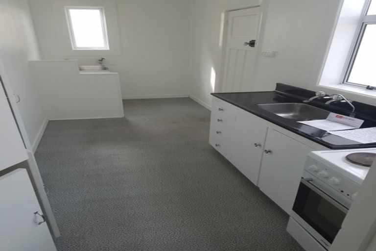 Photo of property in 73 Cutten Street, South Dunedin, Dunedin, 9012