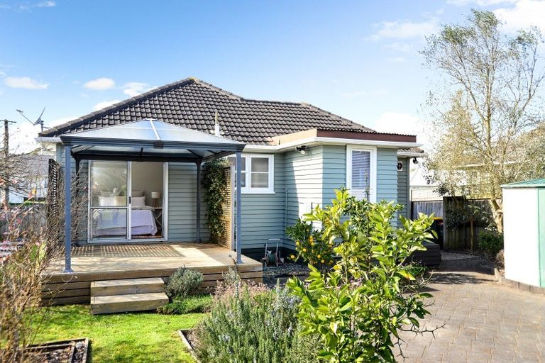 Photo of property in 21 Churchill Avenue, Maeroa, Hamilton, 3200