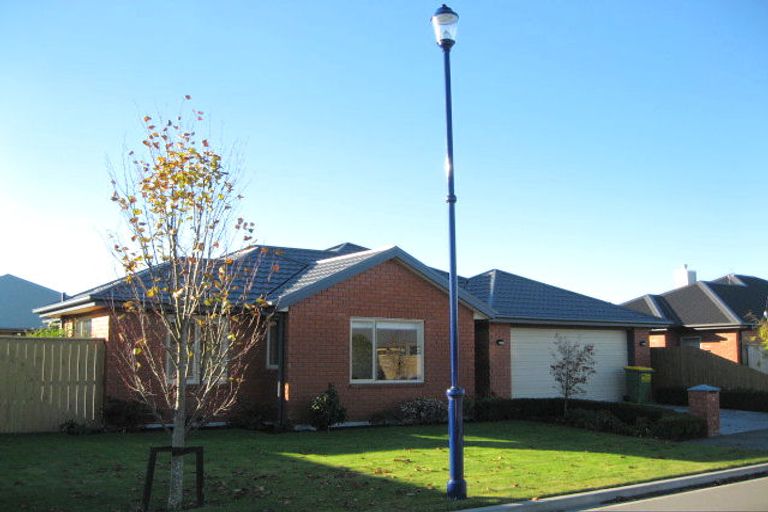 Photo of property in 4 Providence Place, Redwood, Christchurch, 8051