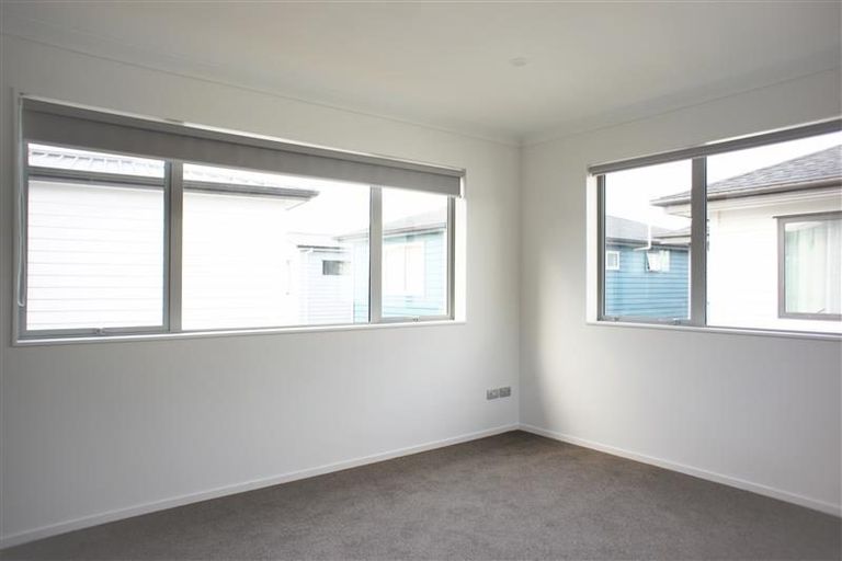 Photo of property in 3 Silvereye Road, Hobsonville, Auckland, 0616