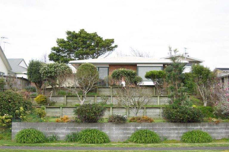Photo of property in 35 Glamis Avenue, Bell Block, New Plymouth, 4312