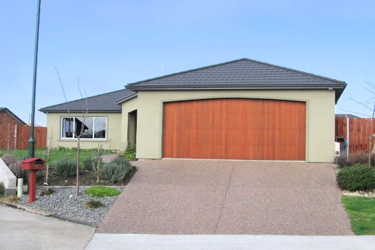 Photo of property in 10 Maccallum Court, Rototuna, Hamilton, 3210