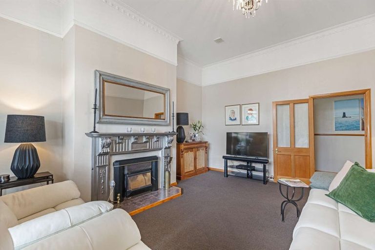 Photo of property in 8 Saint Leonard Street, Saint Johns Hill, Whanganui, 4501