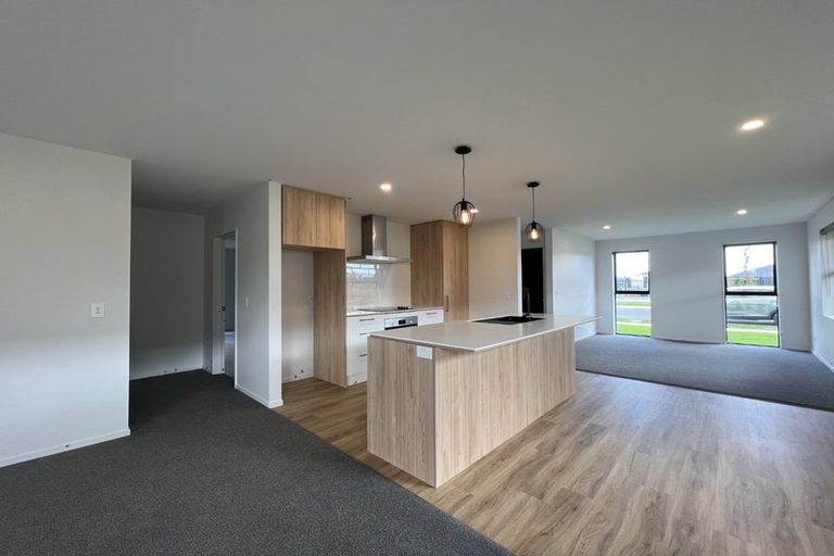 Photo of property in 169 Faringdon Boulevard, Rolleston, 7615