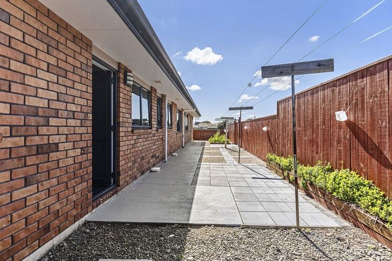 Photo of property in 5d James Drive, Bell Block, New Plymouth, 4312