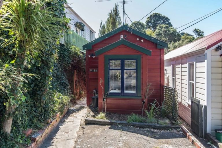 Photo of property in 30 Duppa Street, Berhampore, Wellington, 6023