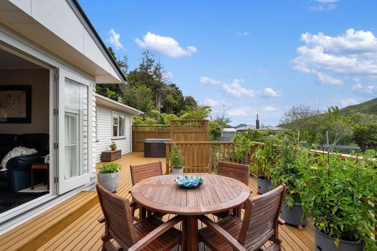 Photo of property in 75 Coast Road, Wainuiomata, Lower Hutt, 5014