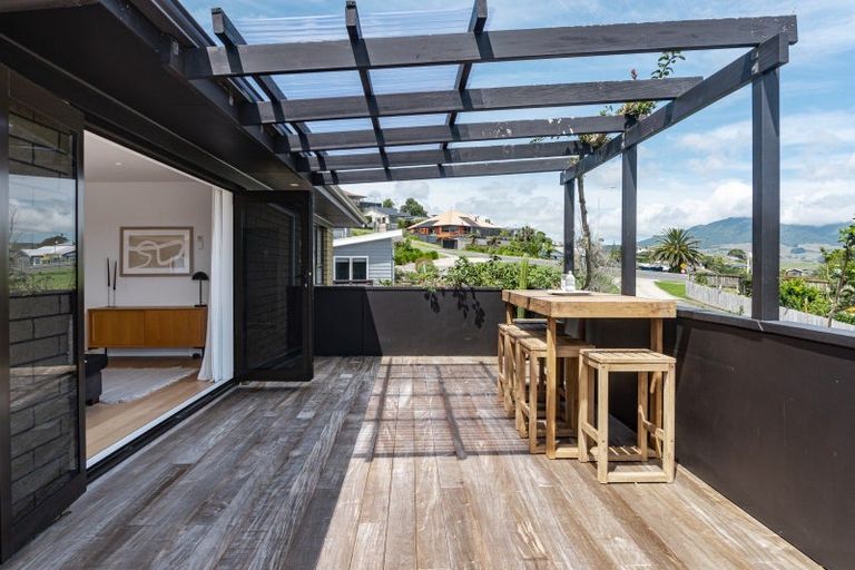 Photo of property in 10c Long Street, Raglan, 3225