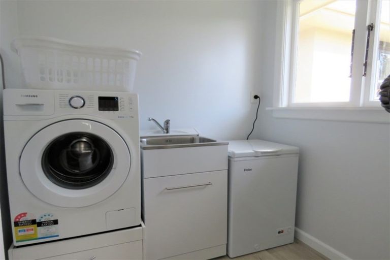 Photo of property in 21 Oban Street, Holmes Hill, Oamaru, 9401