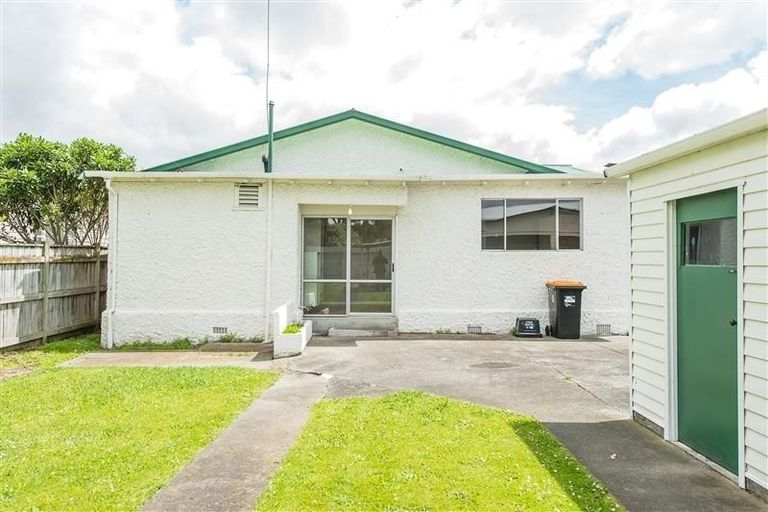 Photo of property in 7 Marne Street, Hokowhitu, Palmerston North, 4410