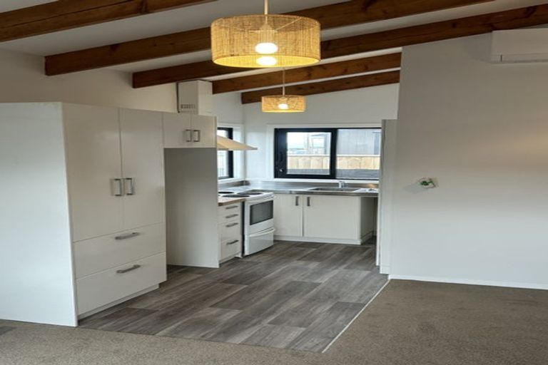 Photo of property in 4/110 Freyberg Street, Lyall Bay, Wellington, 6022