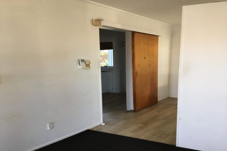 Photo of property in 89 Gossamer Drive, Pakuranga Heights, Auckland, 2010