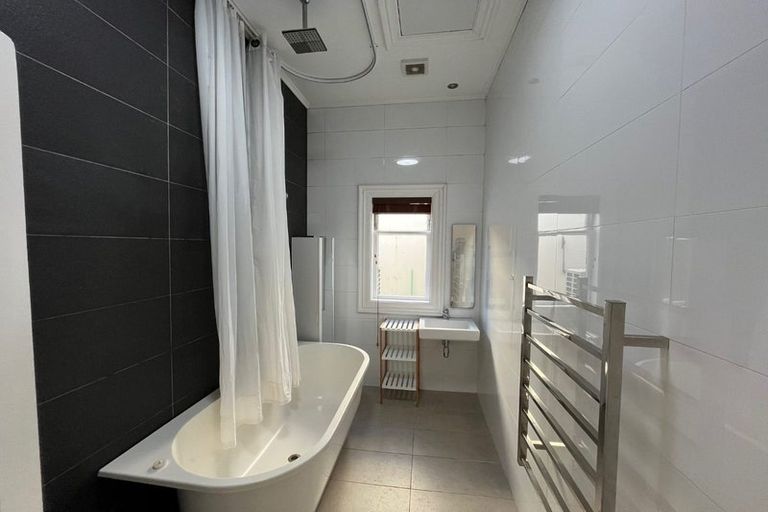 Photo of property in 8 Boston Terrace, Aro Valley, Wellington, 6021