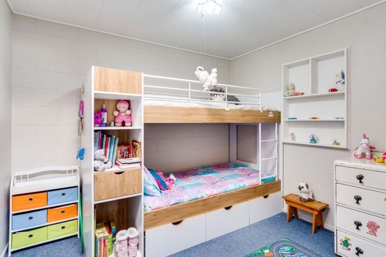 Photo of property in 43 Lanark Place, Tamatea, Napier, 4112