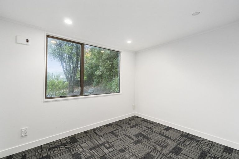 Photo of property in 227 Dowse Drive, Maungaraki, Lower Hutt, 5010