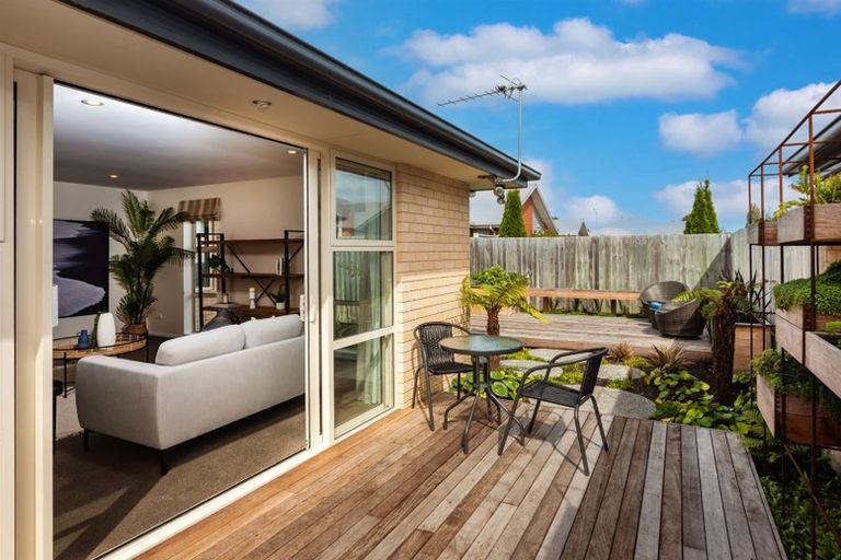 Photo of property in 9 Cherrytree Lane, Spreydon, Christchurch, 8024