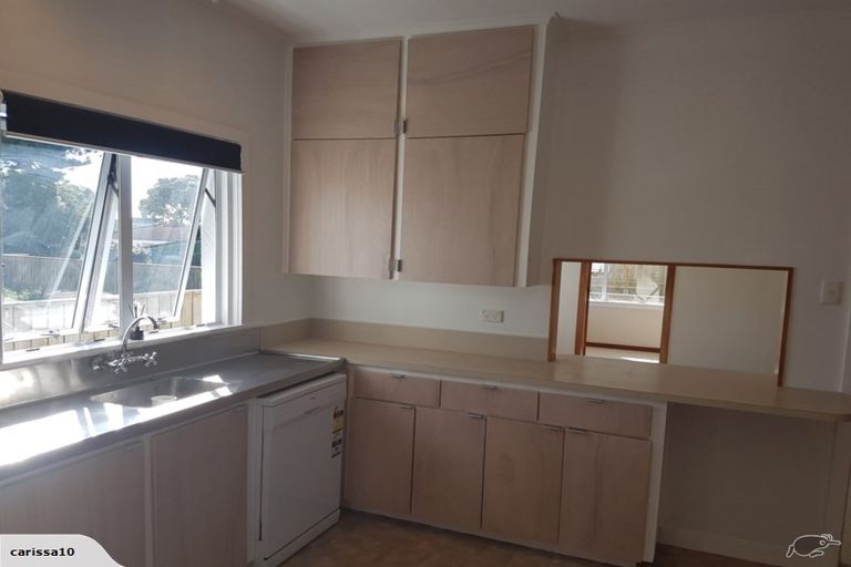 Photo of property in 8 Henui Street, Strandon, New Plymouth, 4312