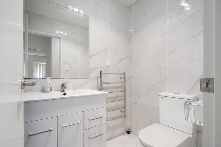 Photo of property in 18a Sunrise Avenue, Mairangi Bay, Auckland, 0630